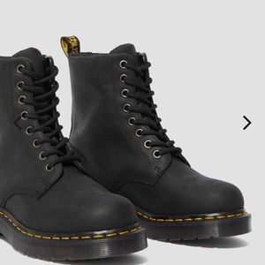 Dr martens WOMEN'S 1460 WATERPROOF size 6